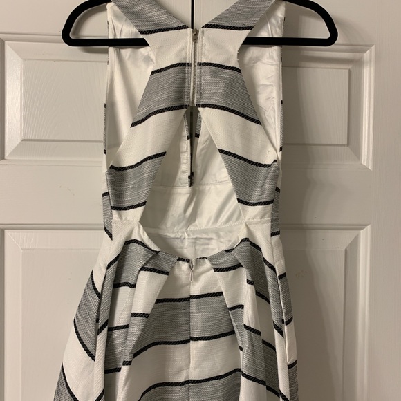 NWT dress - Picture 3 of 4